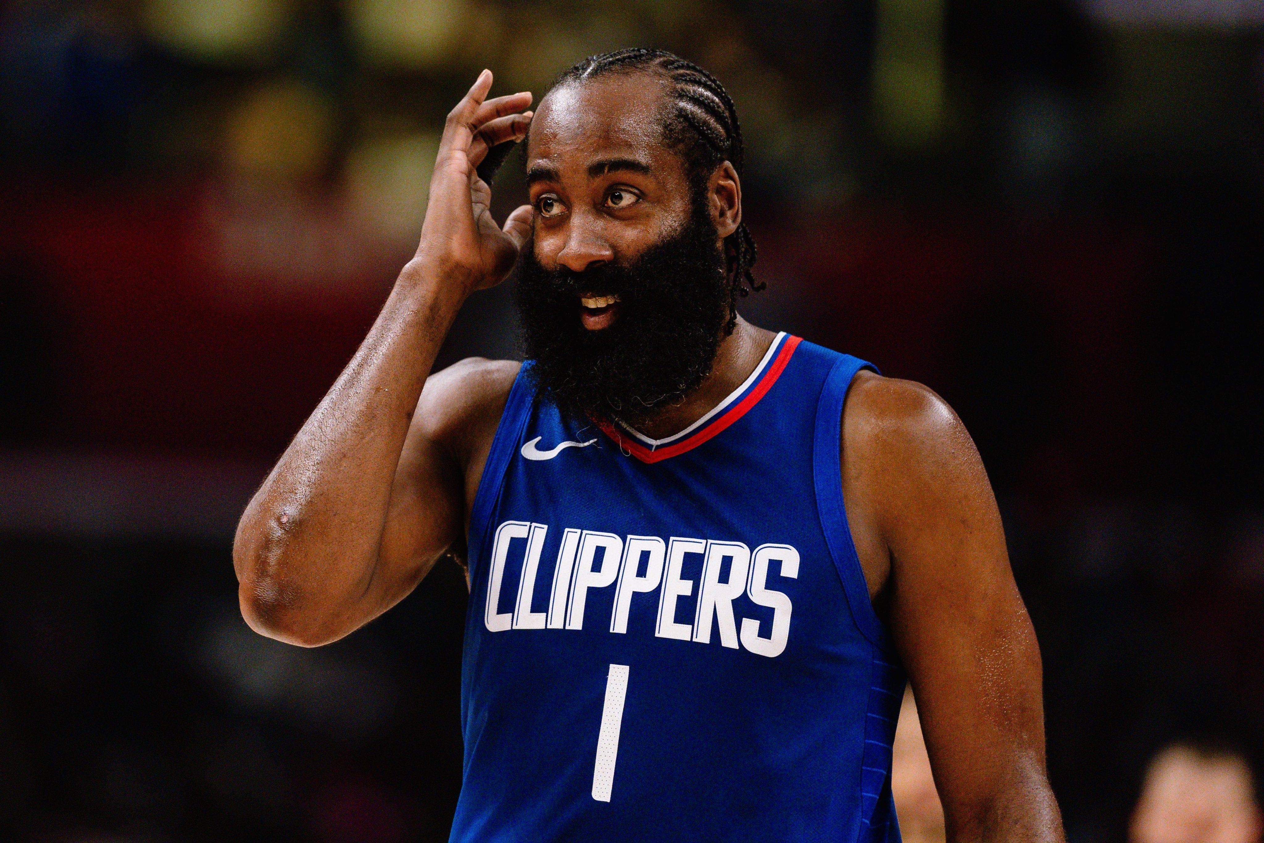 NBA球队签约新秀球员，助力新赛季开局