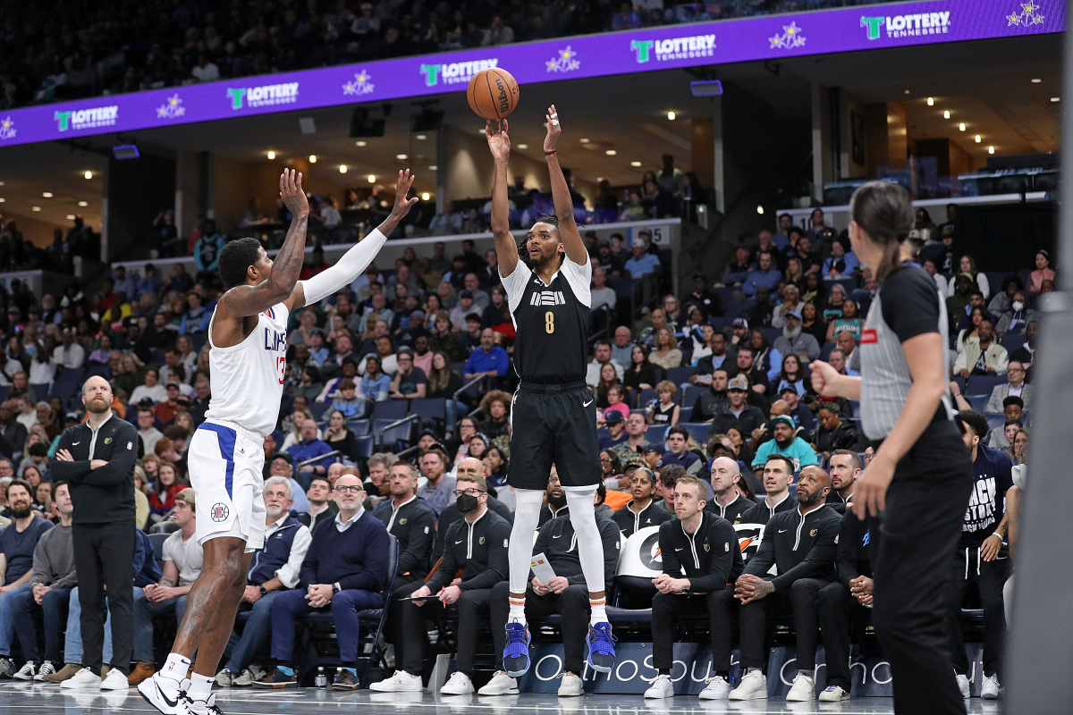 NBA球员在季后赛中展现出色表现