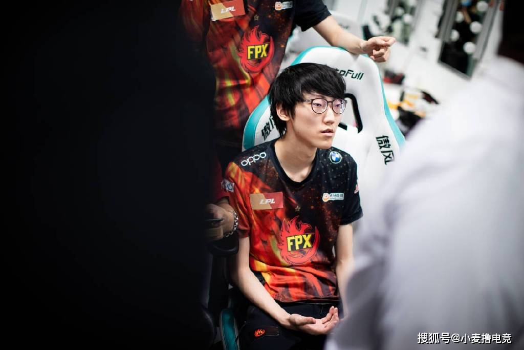 EG轻取FPX，369完成史诗逆转八强赛3:2（洛杉矶）
