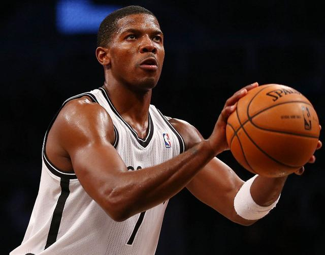 关于日本男篮血洗火箭，哈里斯高光表现的信息