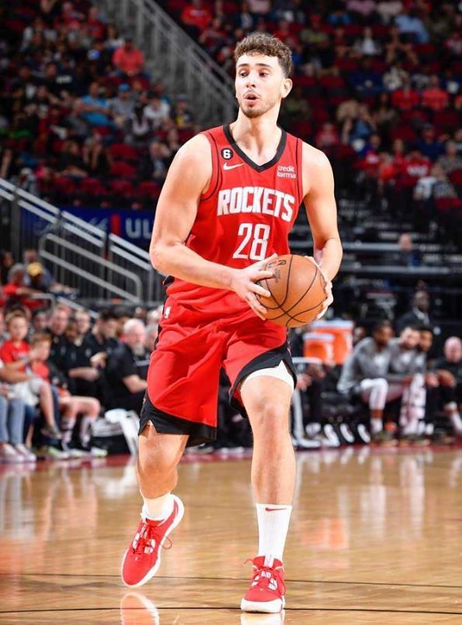 包含中国险胜土耳其，特尔施特根完成帽子戏法的词条