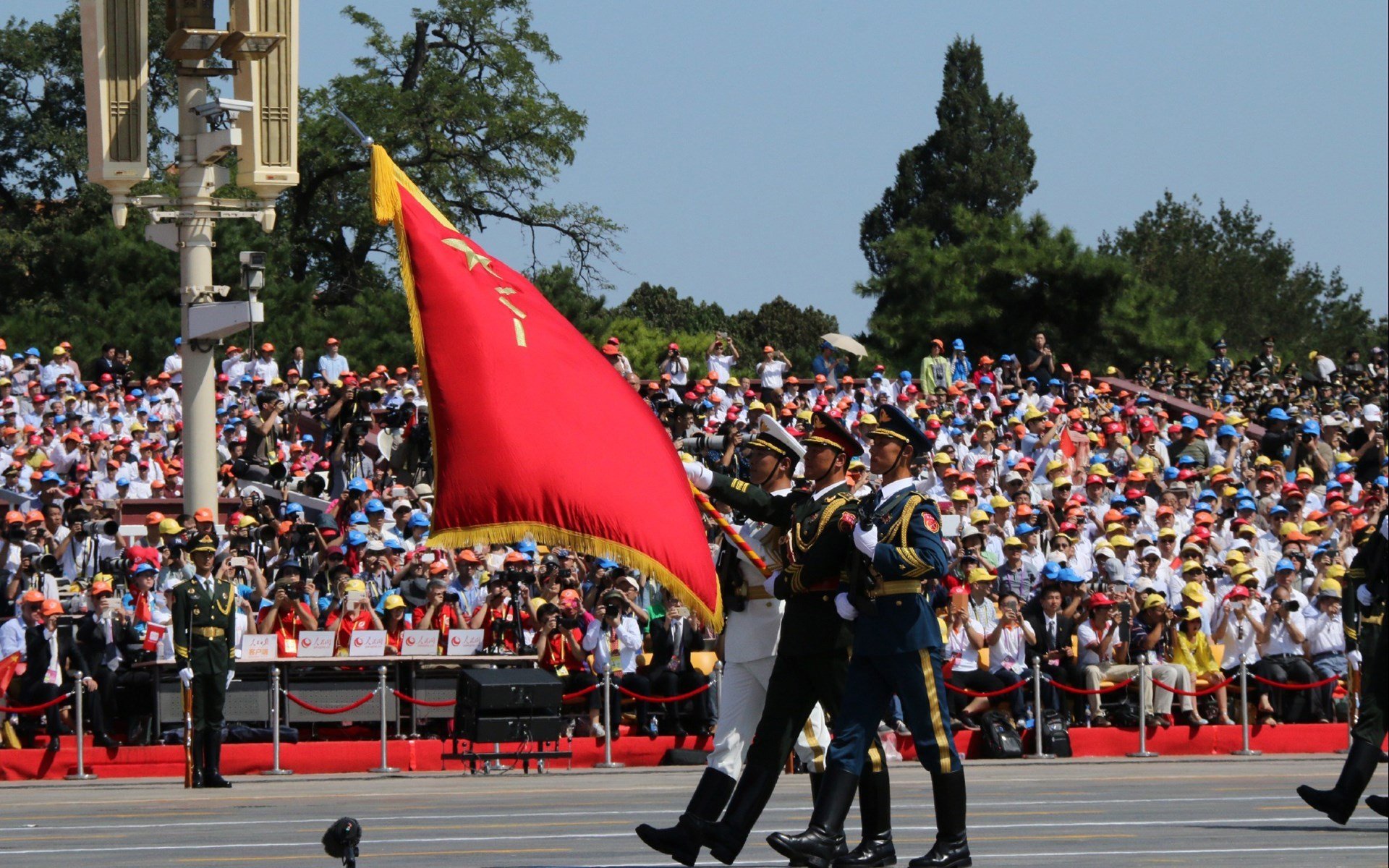 强行终结，从美加墨绿茵场到洛杉矶篮球馆的逆转基因