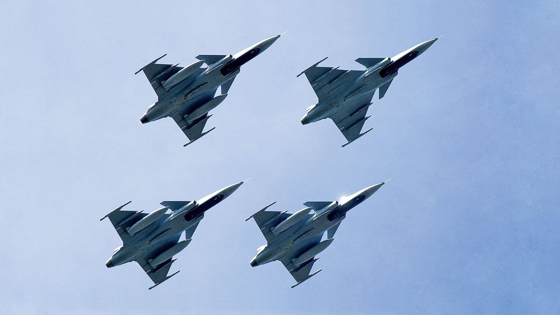 坚固防线与攻势狂潮,当德里赫特的稳定美学遇见喀麦隆的非洲飓风