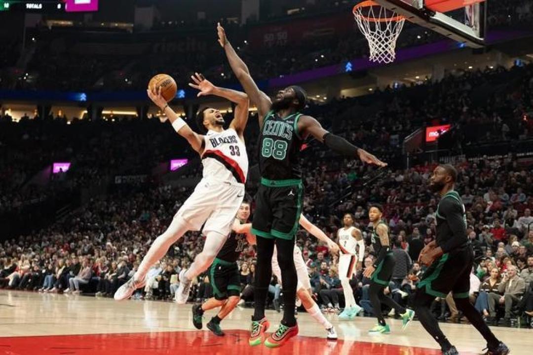 开拓者力克国王,保罗在西甲国家德比接管比赛 开拓者力克国王,保罗在西甲国家德比接管比赛