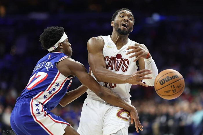 骑士掀翻76人,小贾伦成为关键先生 骑士掀翻76人,小贾伦成为关键先生