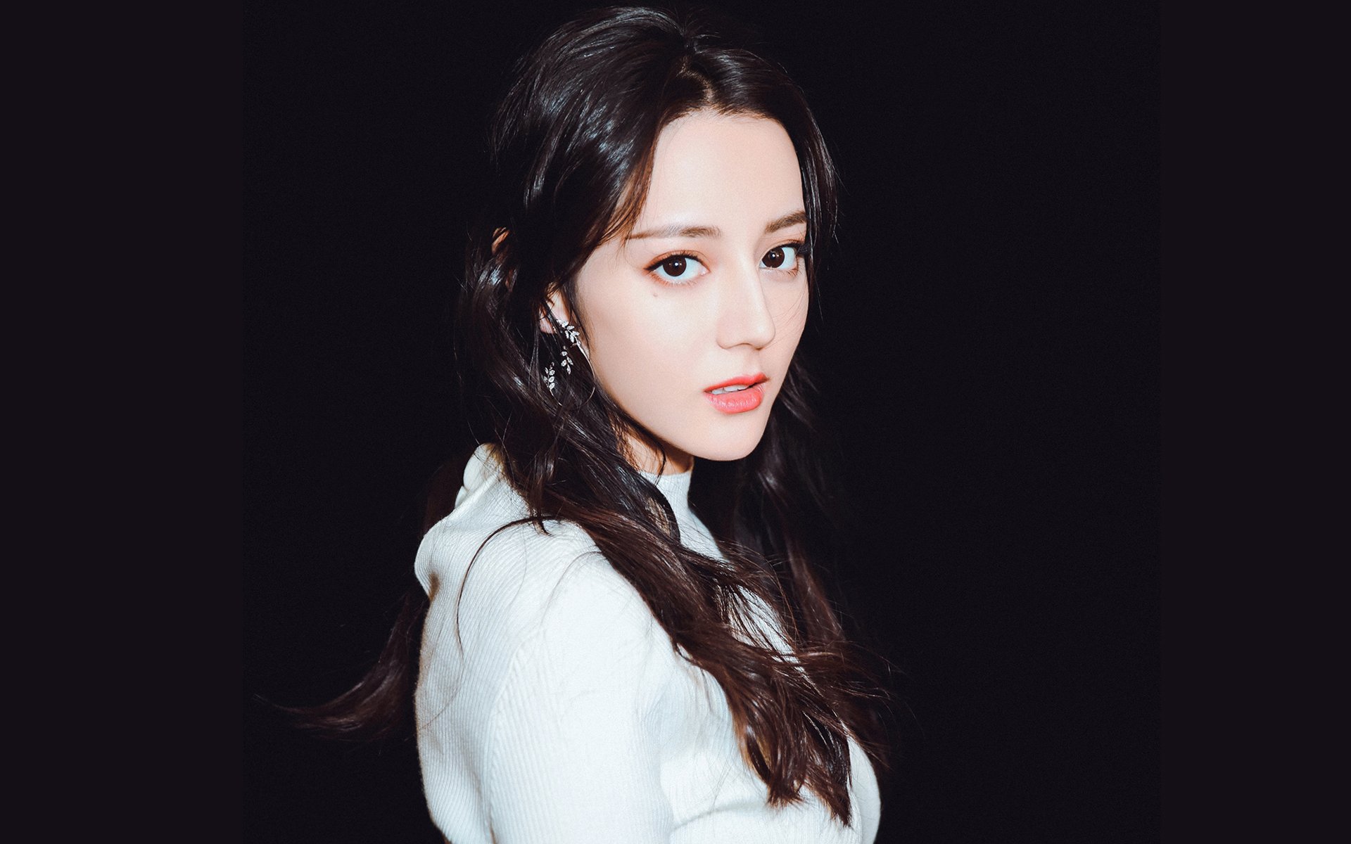 欧冠淘汰赛焦点战与太阳带走猛龙，体育盛宴的双重奏